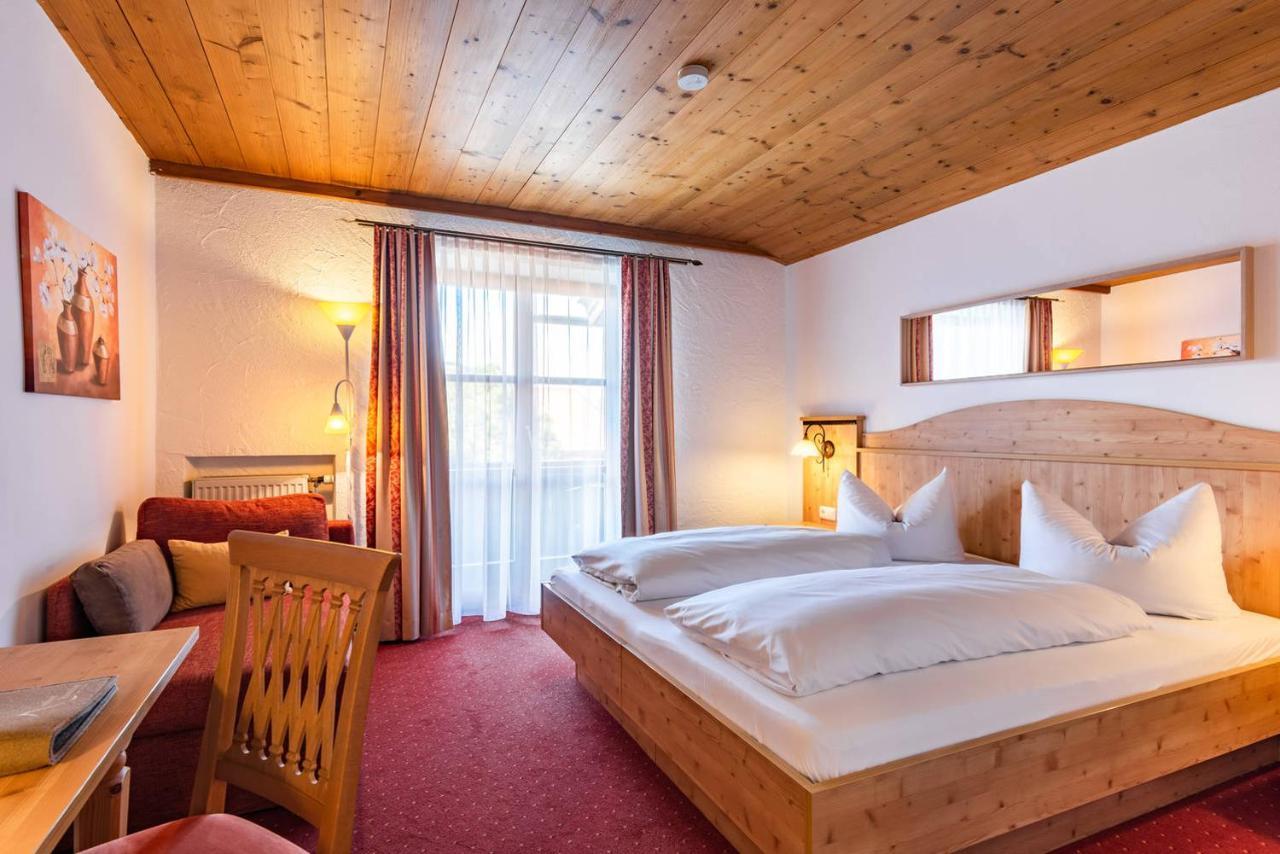 Das Maximilian - Feines Landhotel Am Шлирзее Екстериор снимка
