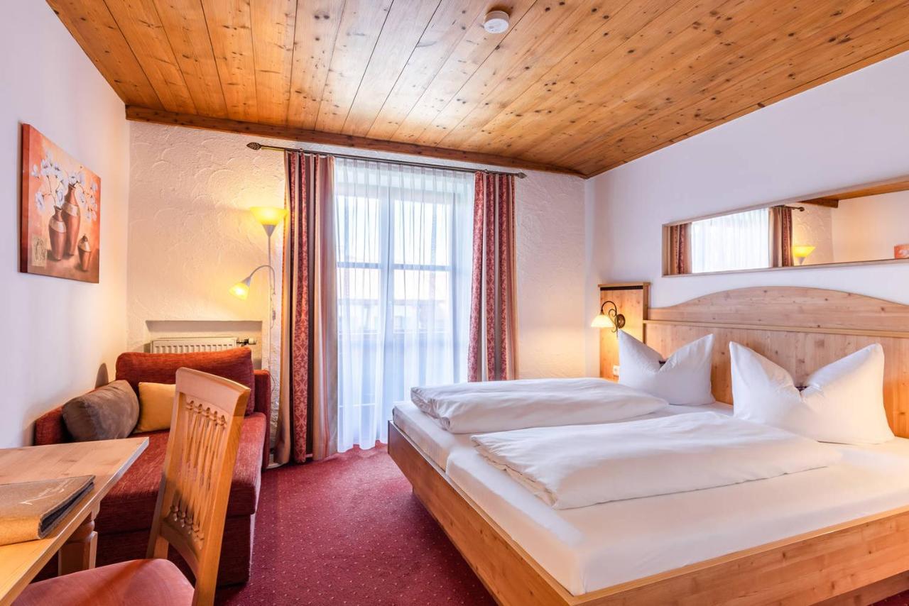 Das Maximilian - Feines Landhotel Am Шлирзее Екстериор снимка
