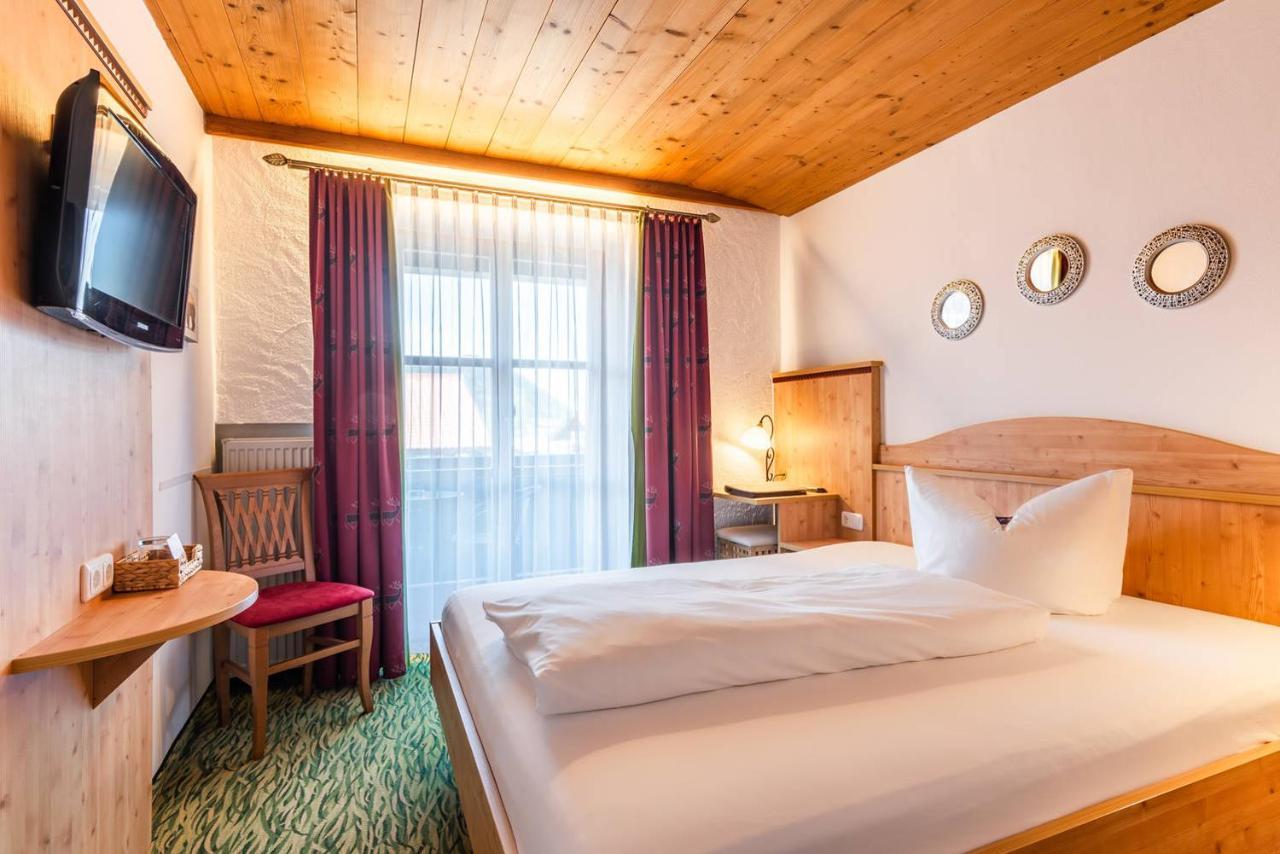 Das Maximilian - Feines Landhotel Am Шлирзее Екстериор снимка