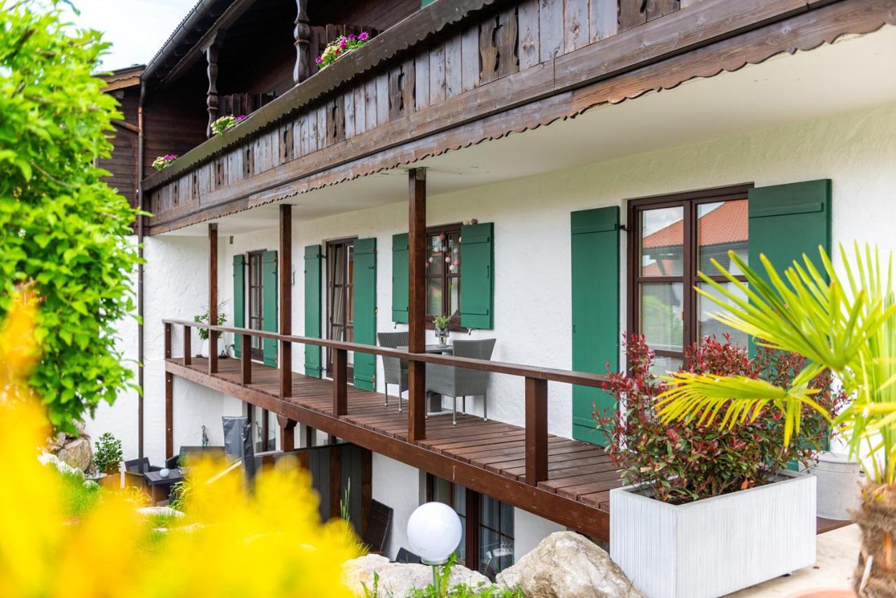 Das Maximilian - Feines Landhotel Am Шлирзее Екстериор снимка