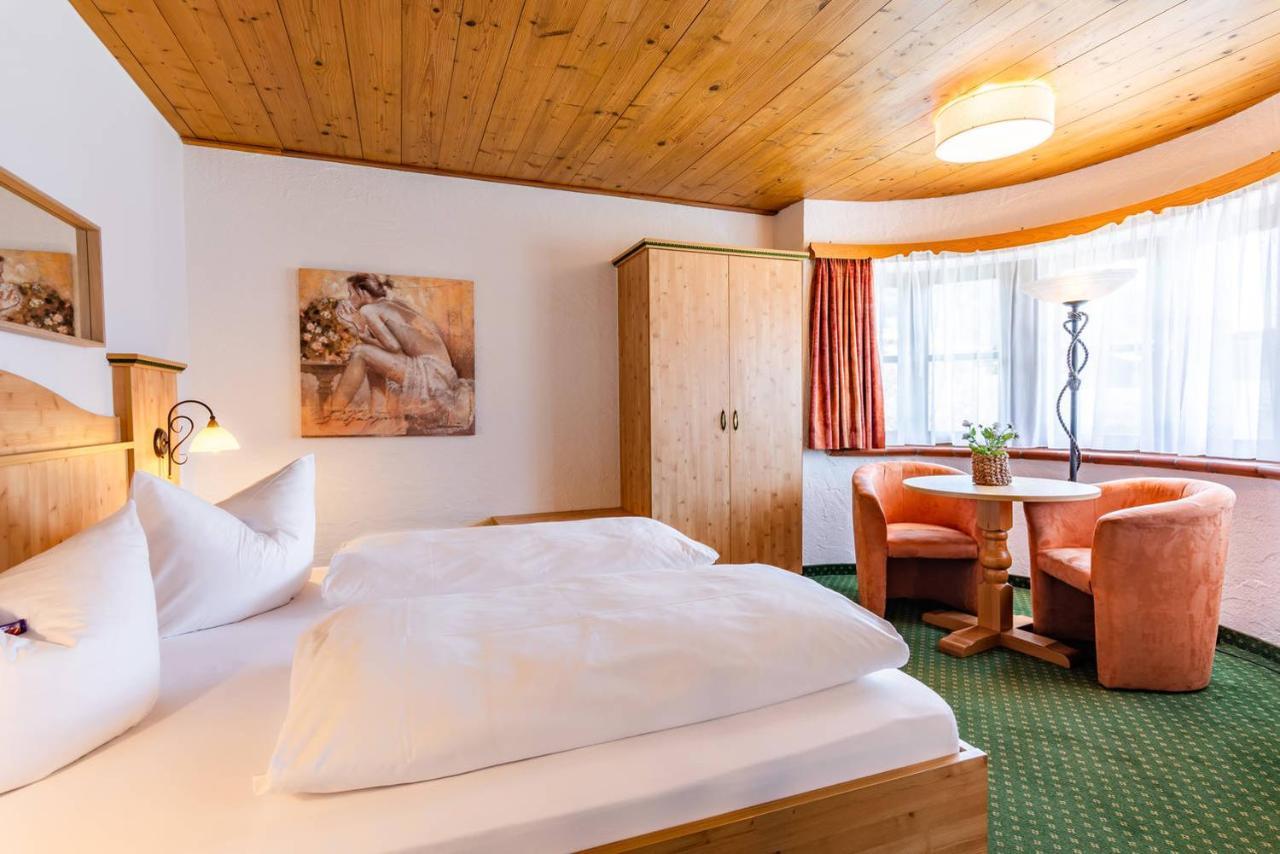 Das Maximilian - Feines Landhotel Am Шлирзее Екстериор снимка