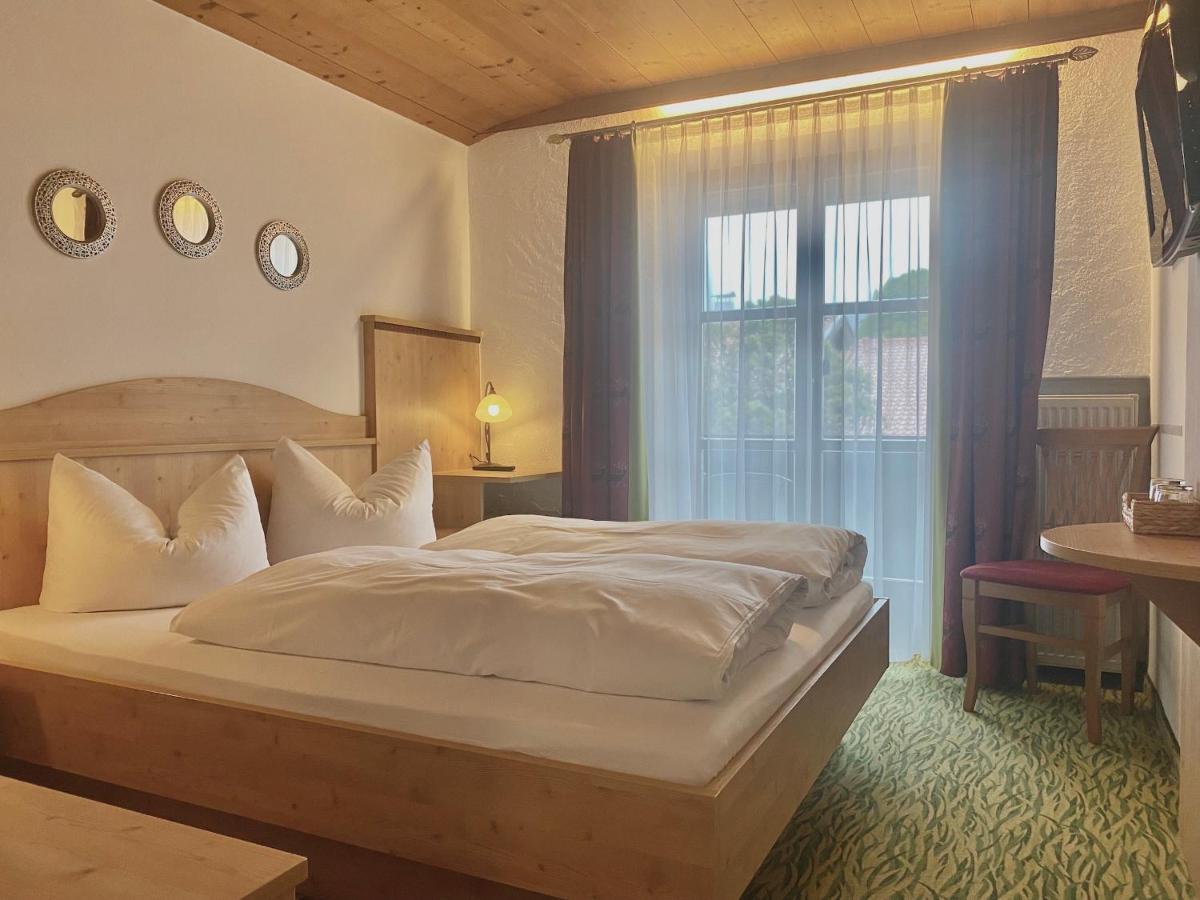 Das Maximilian - Feines Landhotel Am Шлирзее Екстериор снимка